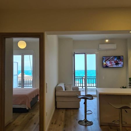 Ferienwohnung Grace Seaside Loutráki Exterior foto
