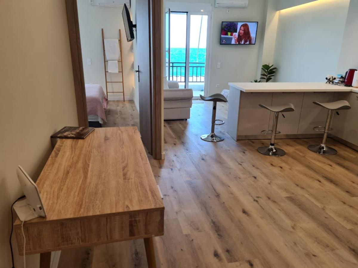 Ferienwohnung Grace Seaside Loutráki Exterior foto