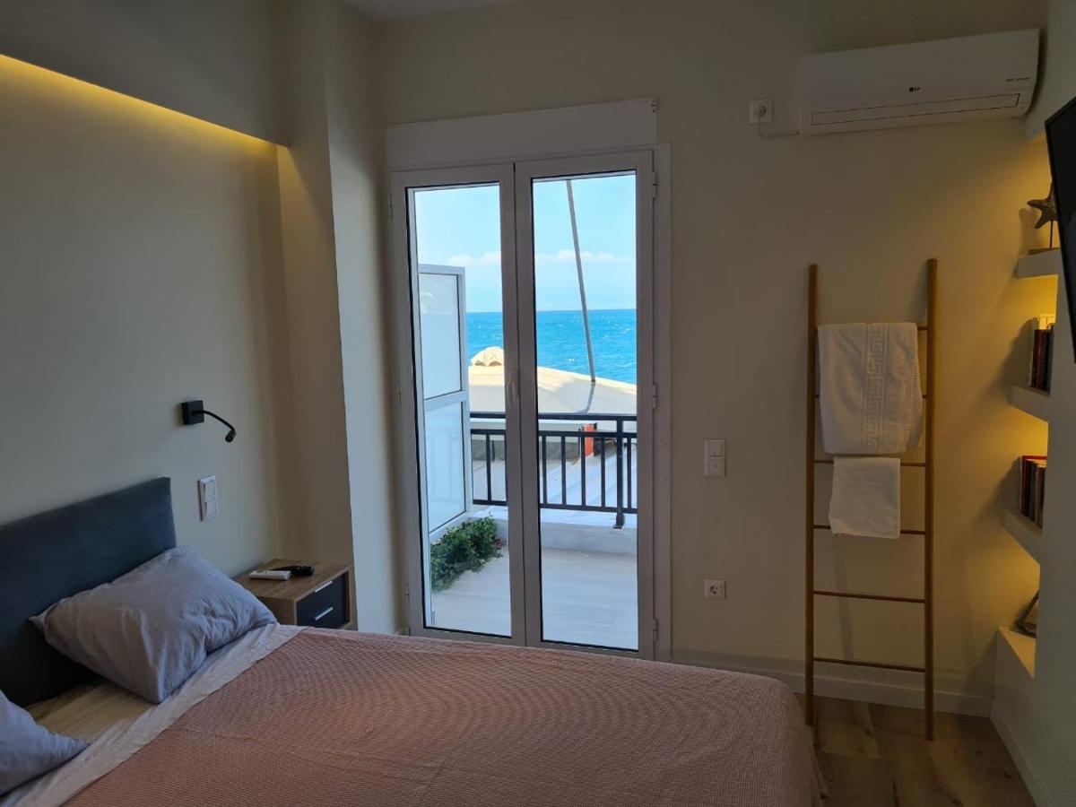 Ferienwohnung Grace Seaside Loutráki Exterior foto