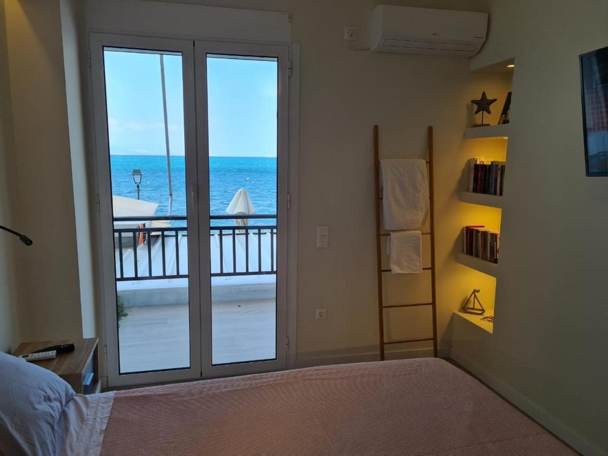 Ferienwohnung Grace Seaside Loutráki Exterior foto