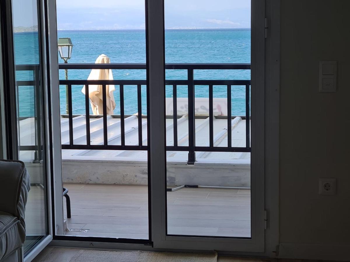 Ferienwohnung Grace Seaside Loutráki Exterior foto