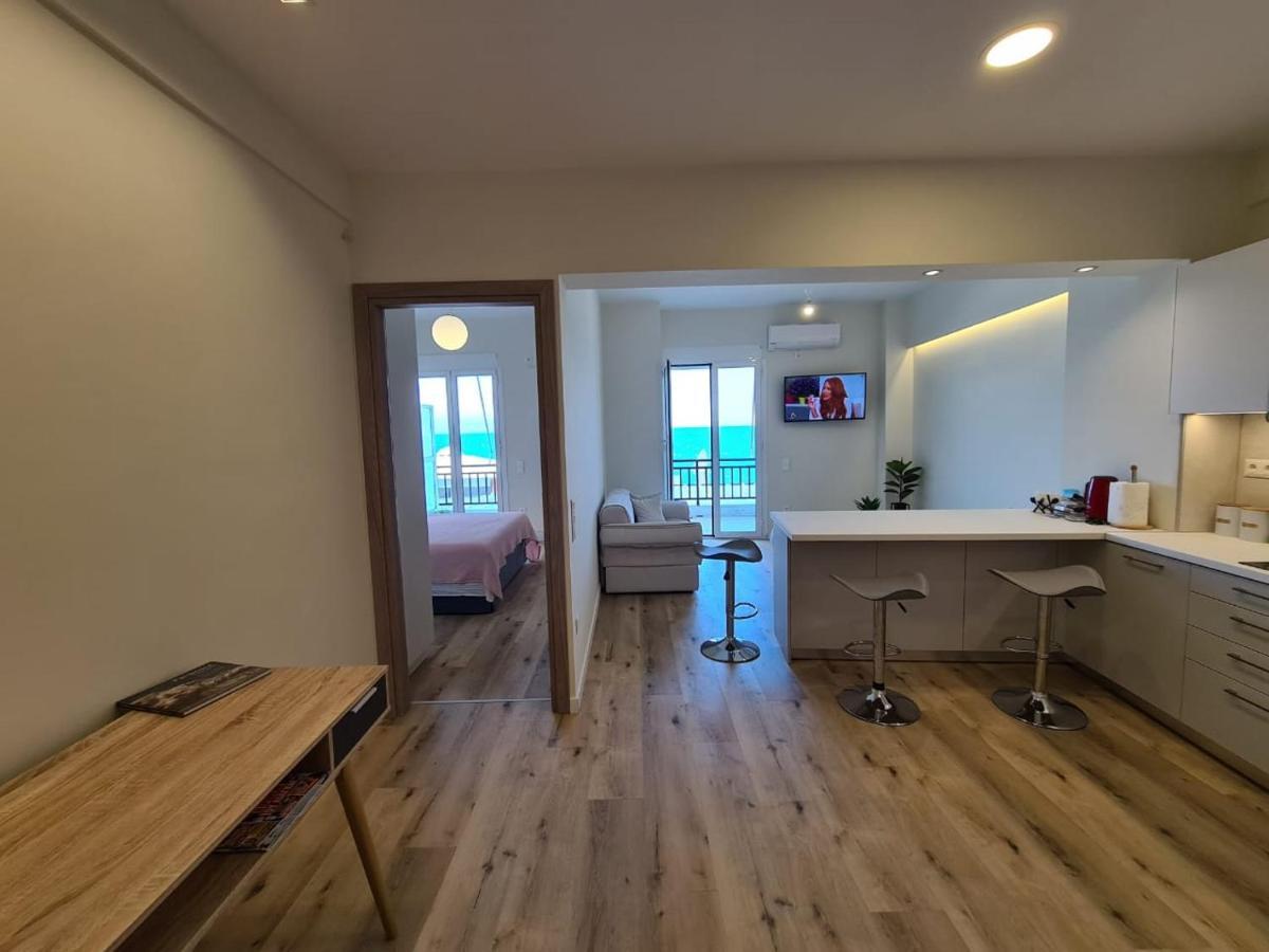 Ferienwohnung Grace Seaside Loutráki Exterior foto