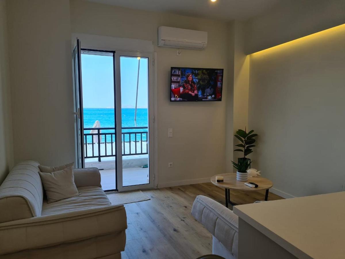 Ferienwohnung Grace Seaside Loutráki Exterior foto