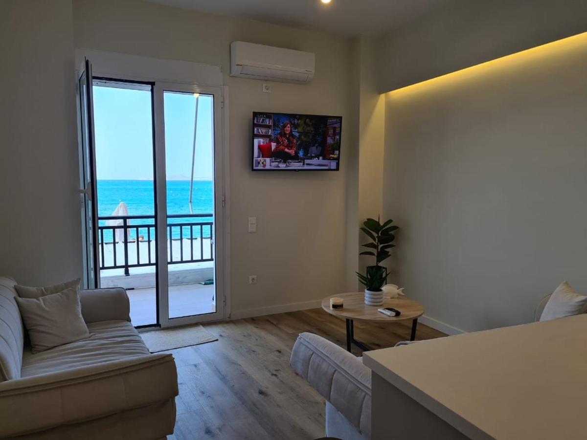 Ferienwohnung Grace Seaside Loutráki Exterior foto
